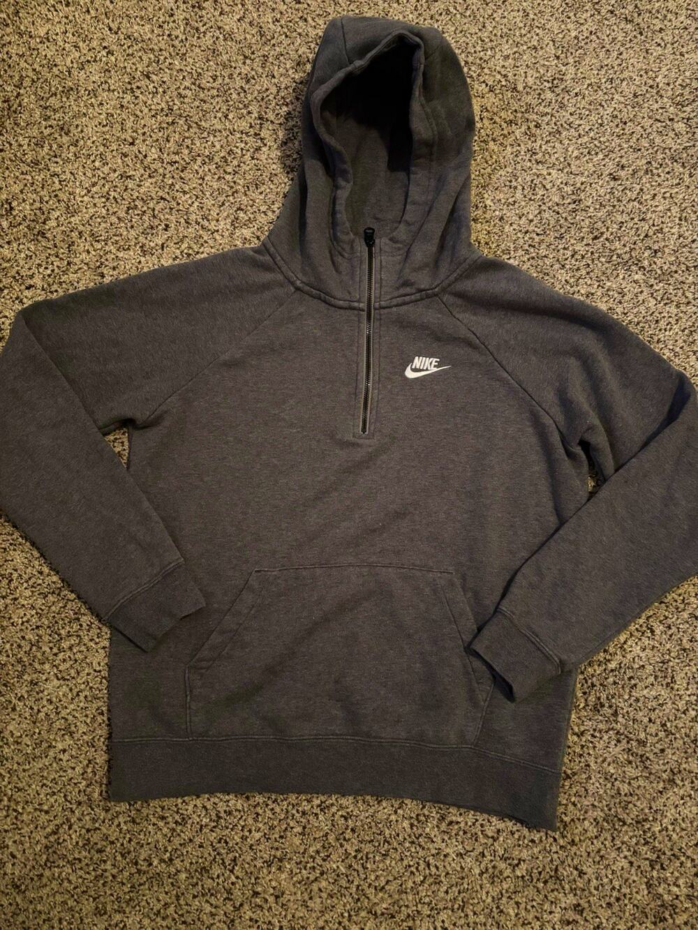 Nike Men’s S Gray Fleece Half-Zip Pullover Hoodie Logo Accent Kangaroo Pocket